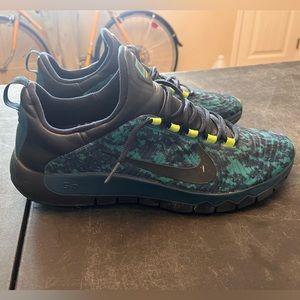 Nike Free Run Trainers